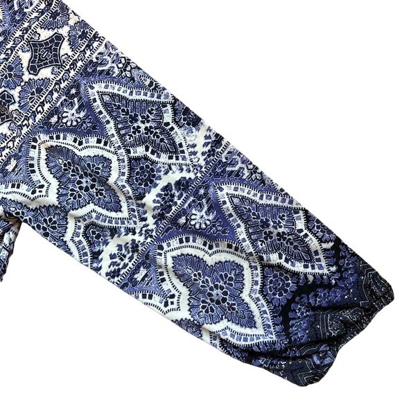 Mlle Gabrielle Dress Size Medium Blue Patterned Boho Scoop Neck 3/4 Sleeves - Picture 6 of 7